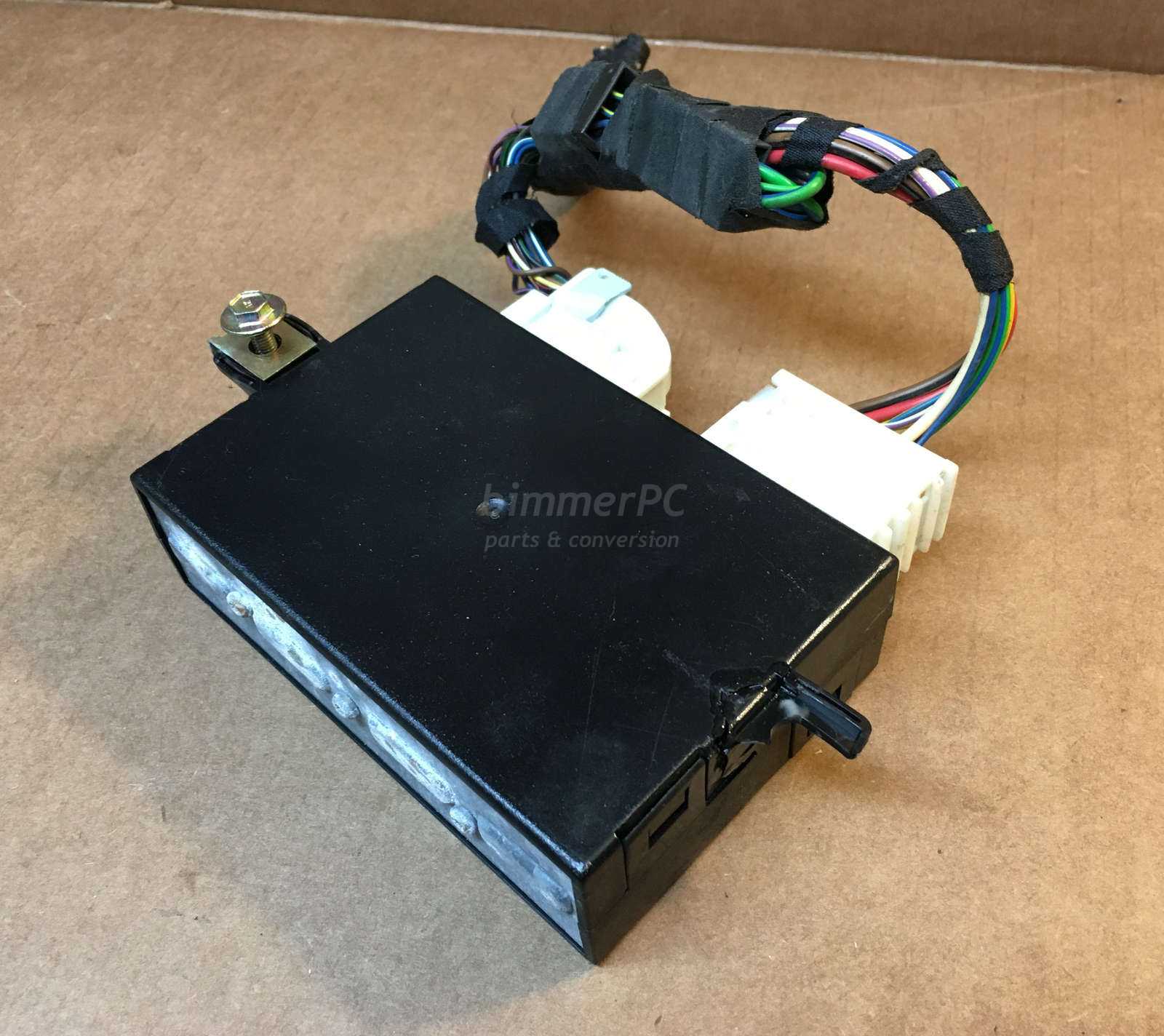 BMW EDC4 Electronic Suspension Control Module Computer Unit E38 750iL