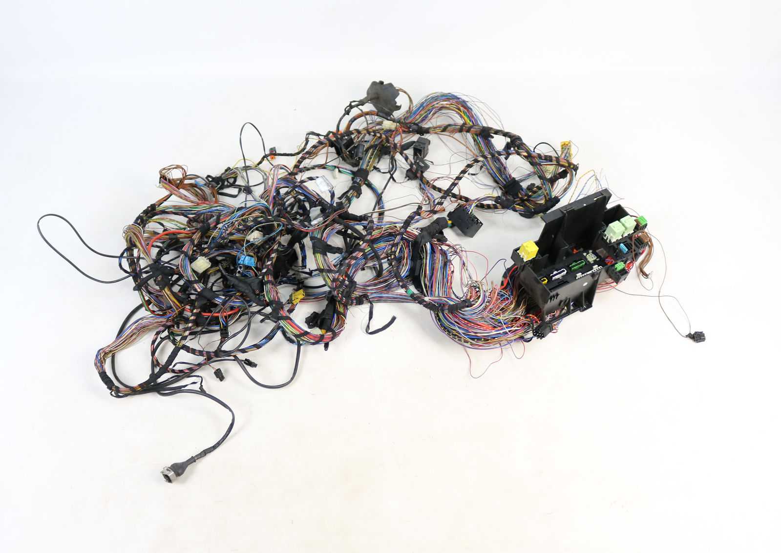 Bmw E34 Telephone Wiring Harness from www.bimmerpc.com