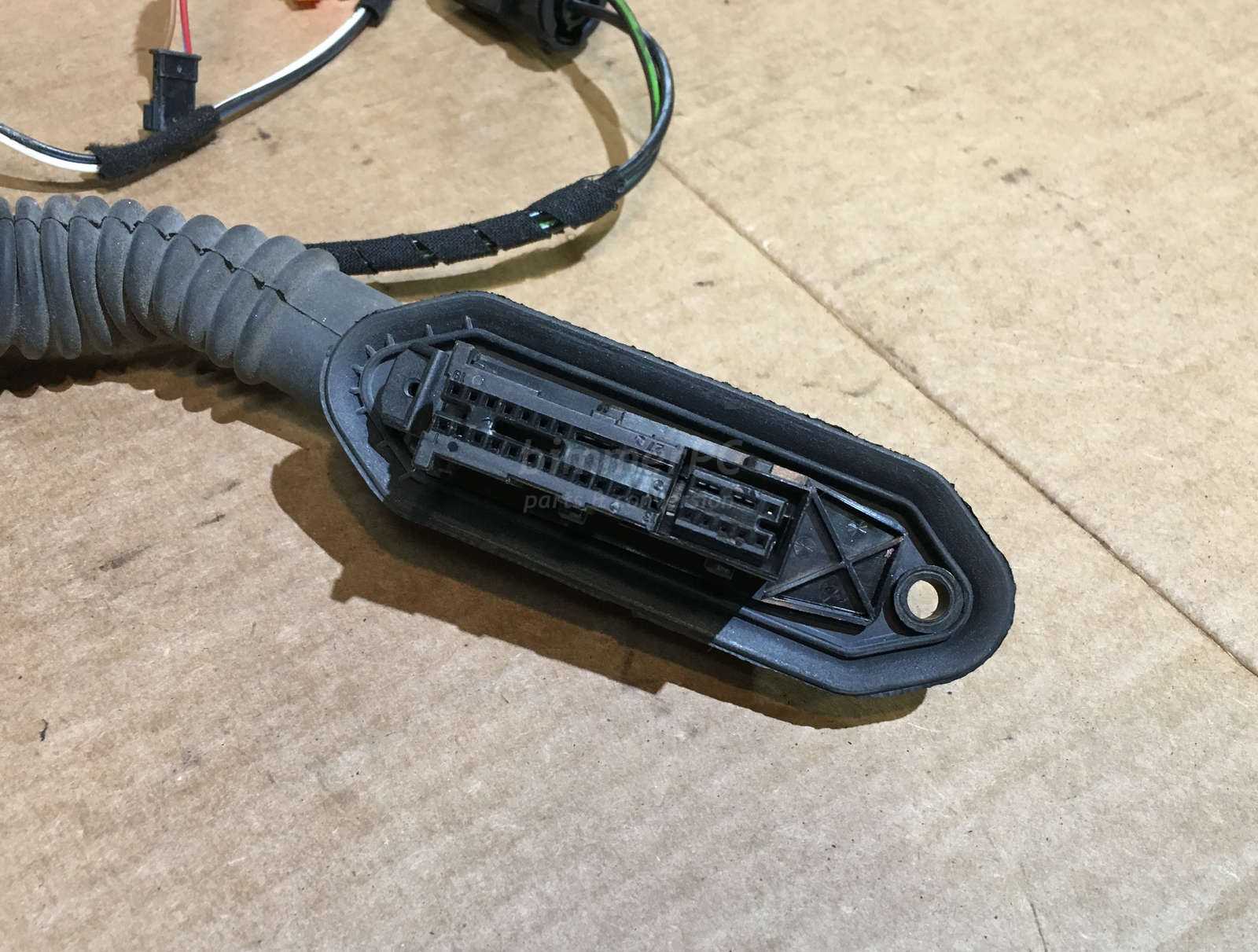 BMW E39 5-Series Front Right Passengers Door Wiring Harness 540i 1999