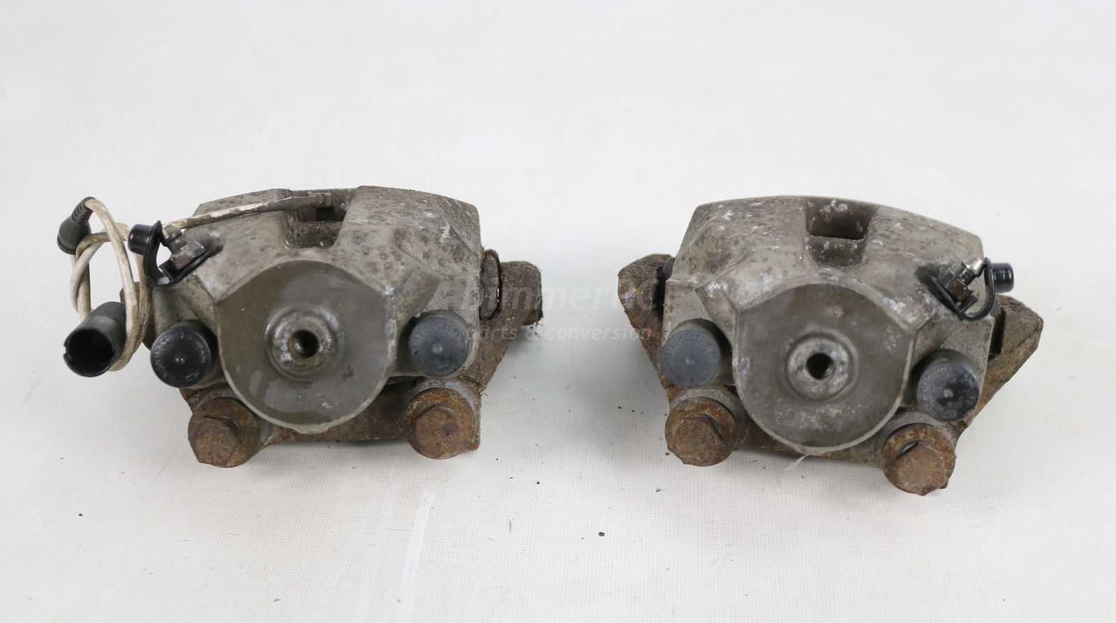 BMW E39 5Series Rear Brakes Calipers 525i 530i 528i 540i Sedan 1996