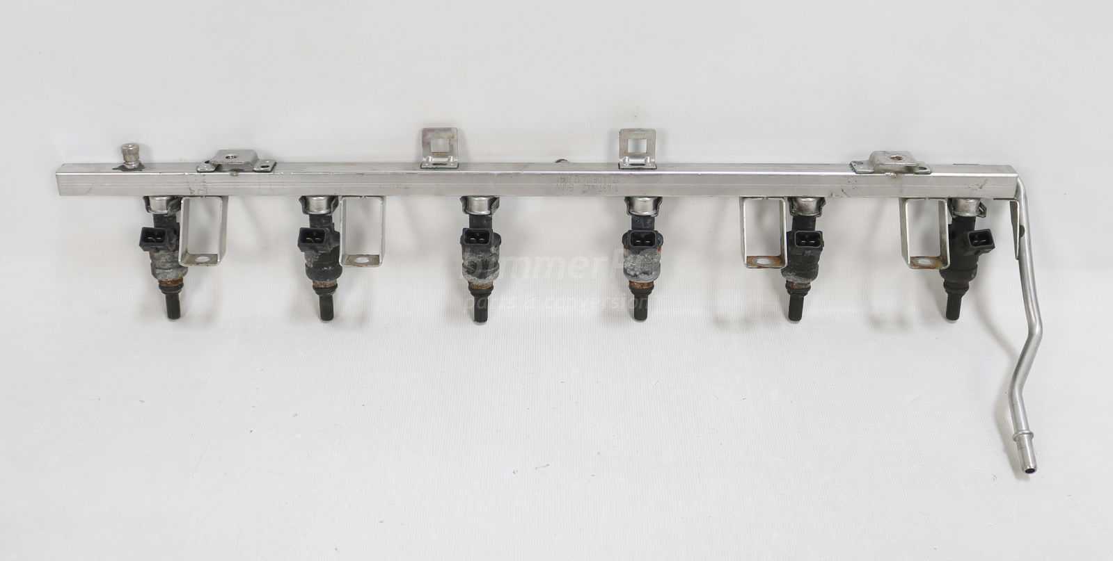 BMW M54 2.5L Engine Fuel Rail w Injectors E39 E46 E53 E60 E83 E85 2001