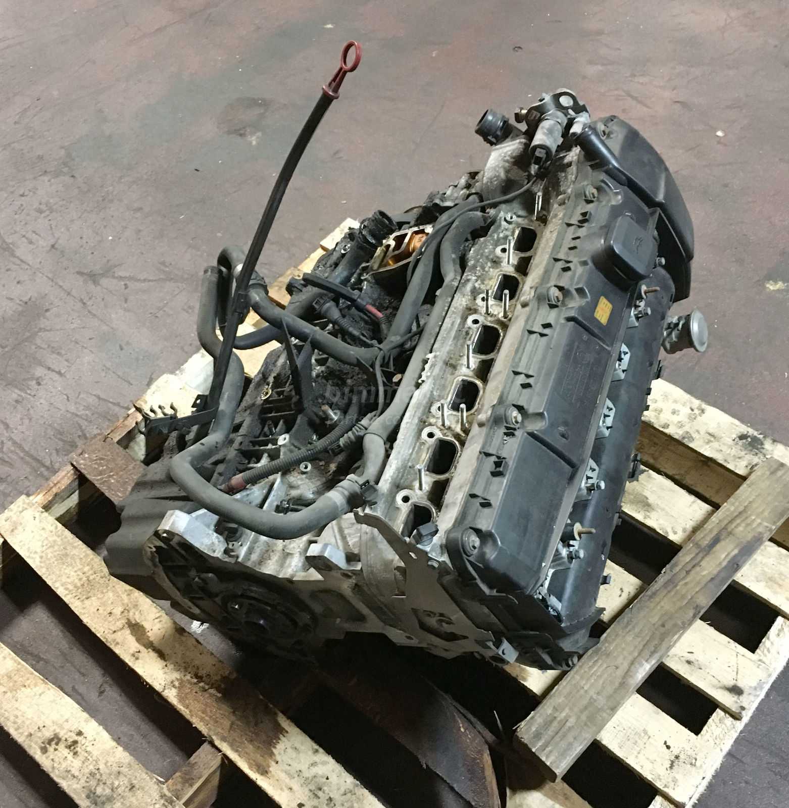 BMW E46 323i Engine Motor M52tu B25 Inline 6 Cylinder 323Ci 19992000