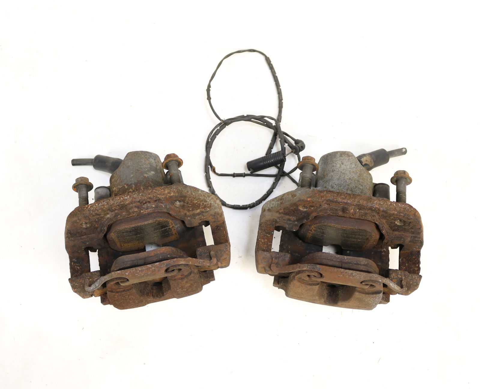 BMW E38 740iL Front Brakes Calipers Carriers Set E39 E53 X5 4.4i 1995