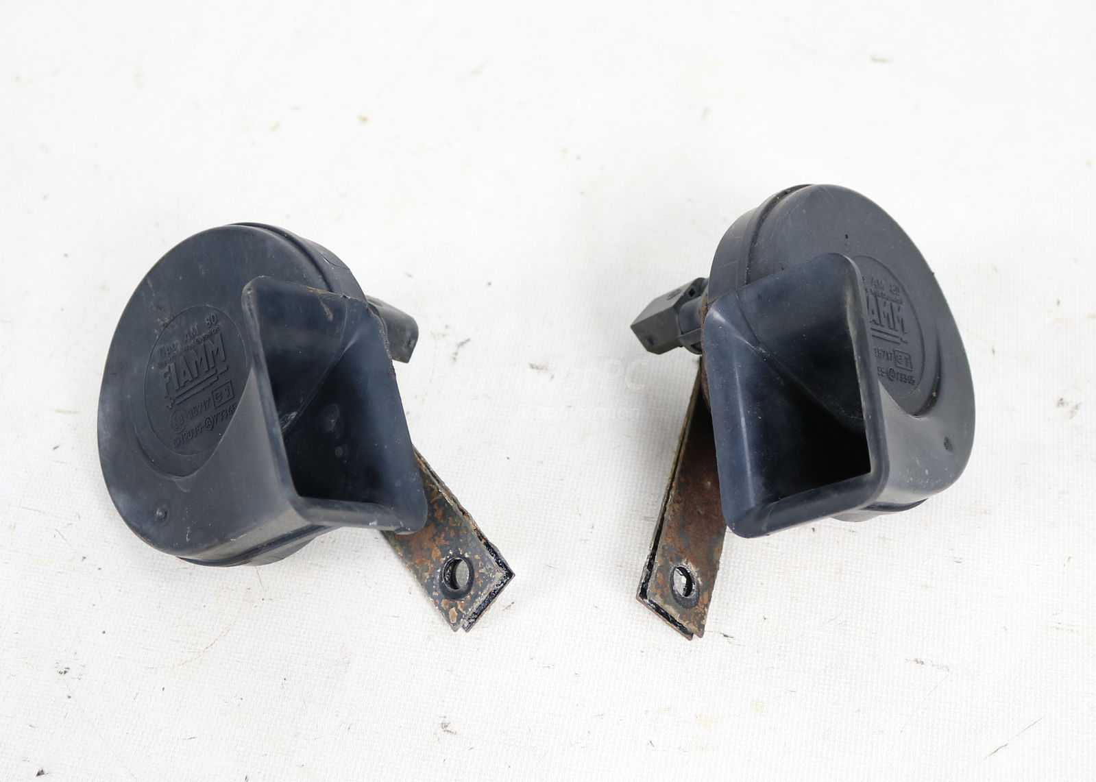 Picture of BMW  Factory Air Horns with Brackets Hi Low Pitch Set E34 E36 Z3 for sale