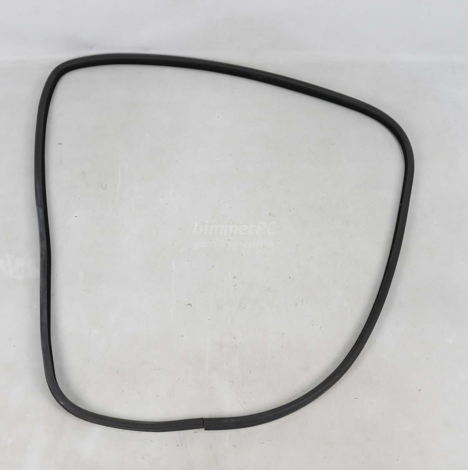 Picture of BMW 51727116405 Rear Door Entry Edge Protection Trim Seal Left Right Black Anthrazit E39 for sale