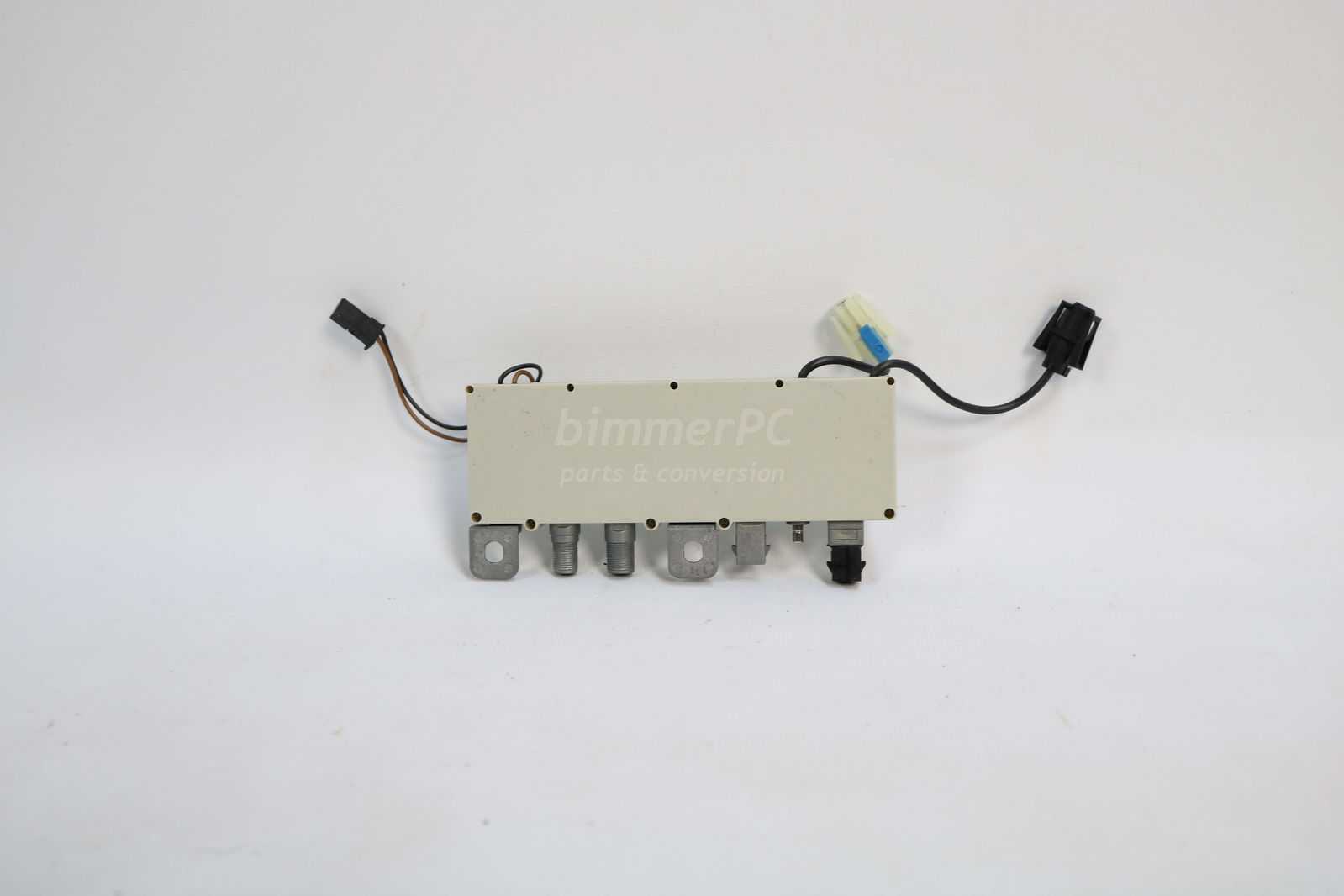 BMW E39 5Series E38 Left Rear Side Radio Antenna Module Unit 19952001