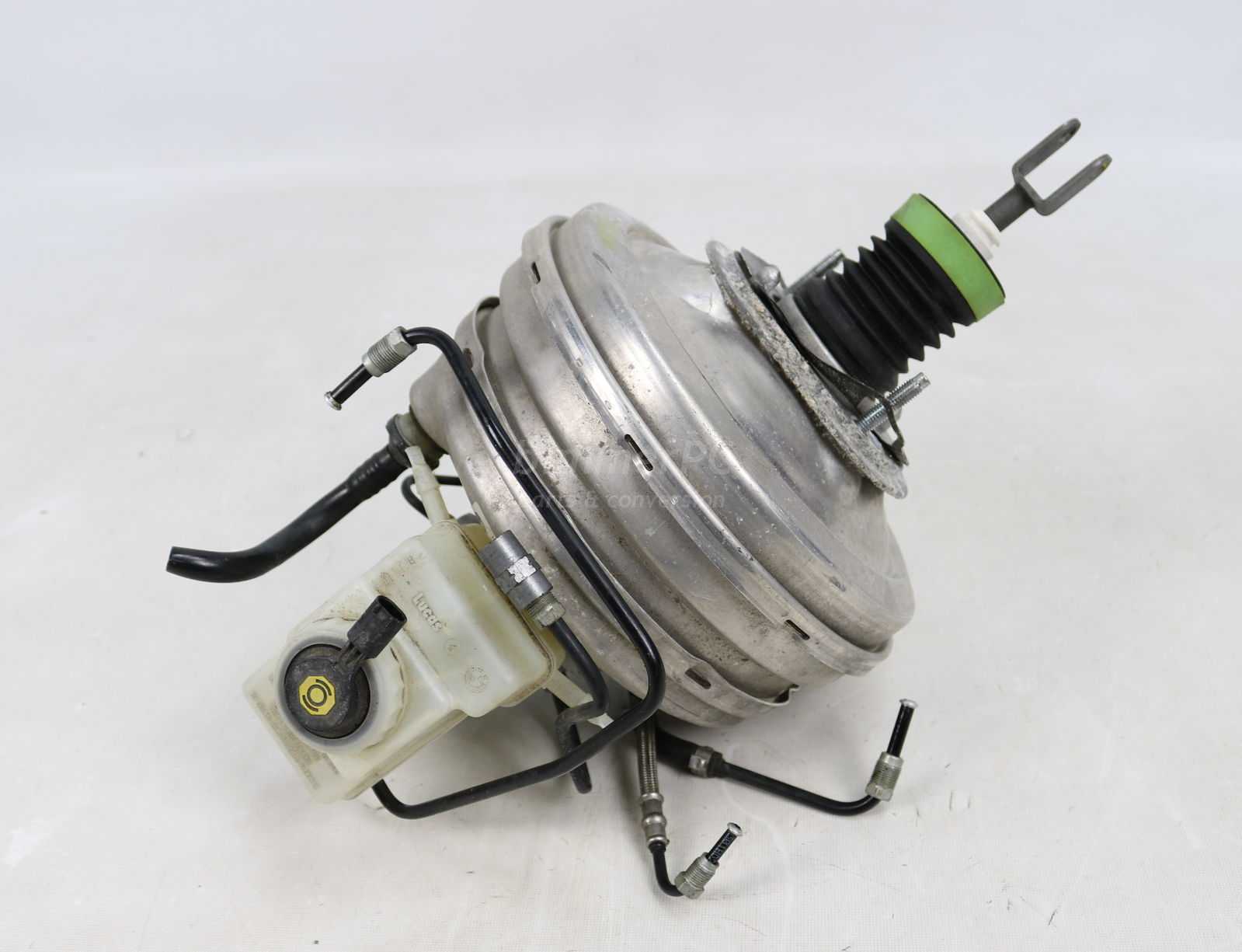 BMW E65 E66 7Series Brake Booster Hydraulic Master Cylinder 750Li 2002