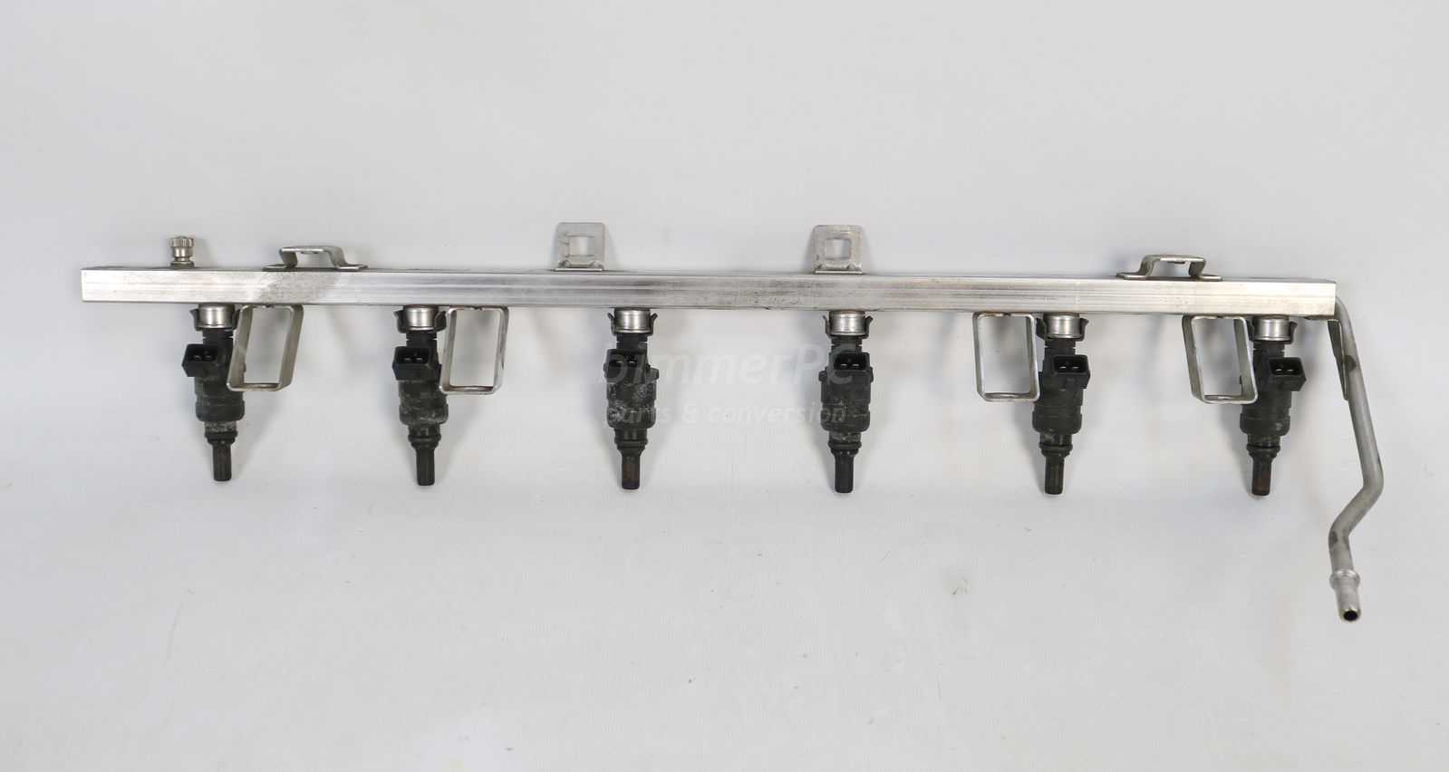 BMW M54 2.5L Engine Fuel Rail w Injectors E39 E46 E53 E60 E83 E85 2001