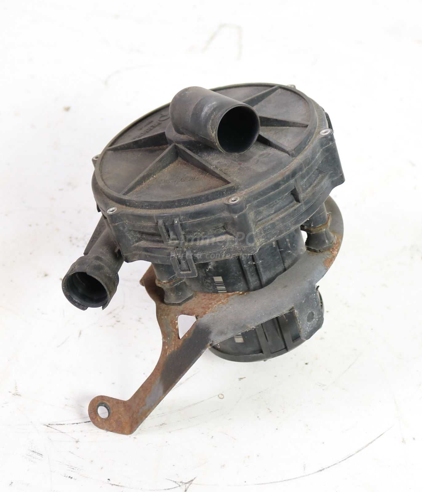 Picture of BMW 11721437910 Secondary Air Injection Emissions Smog Pump M62tu E53 V8 Early for sale