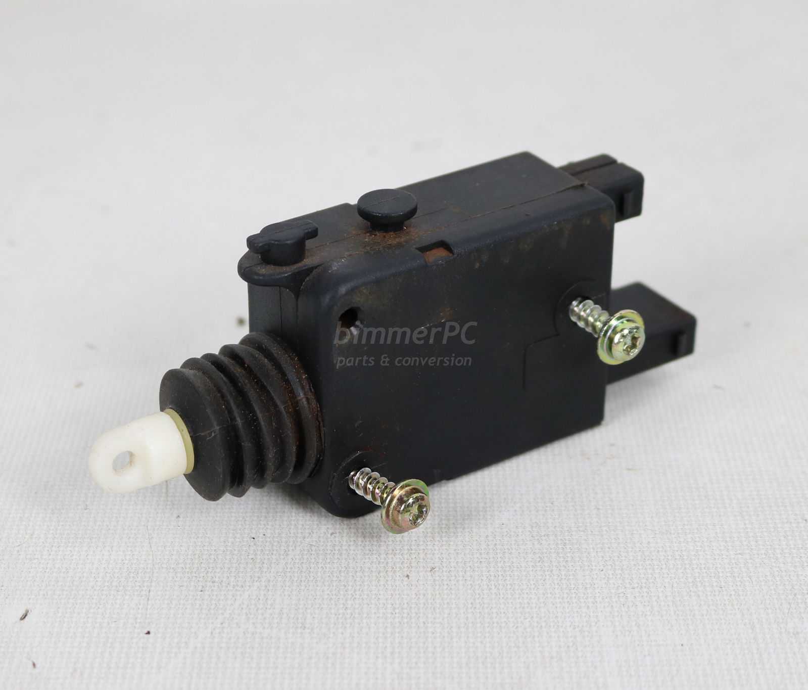 Picture of BMW 67118353014 Trunk Lid Lock Actuator Late E34 E36 for sale