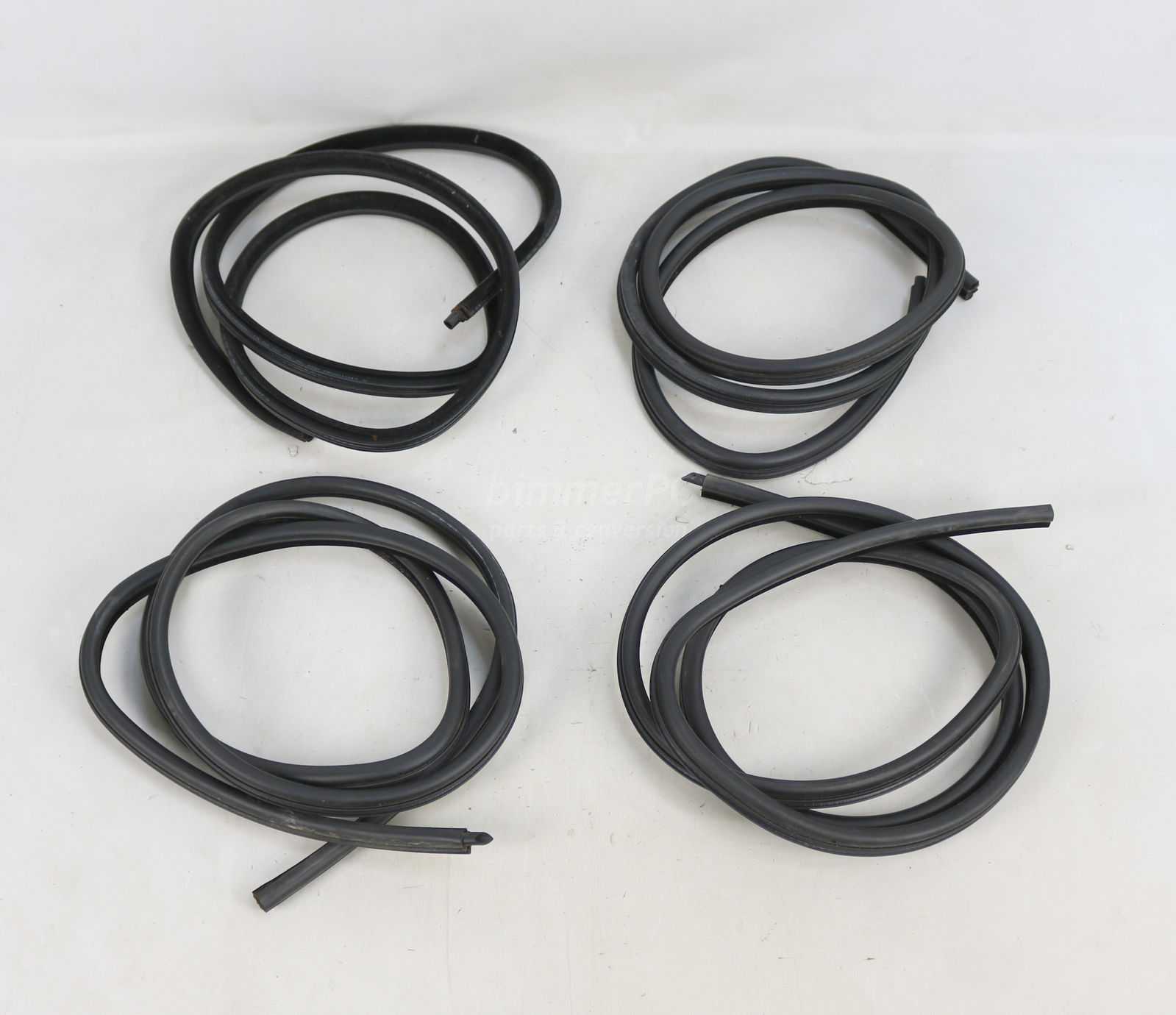 BMW E46 Sedan Door Gaskets Rubber Seals Edge Trims Front Rear Set 1999