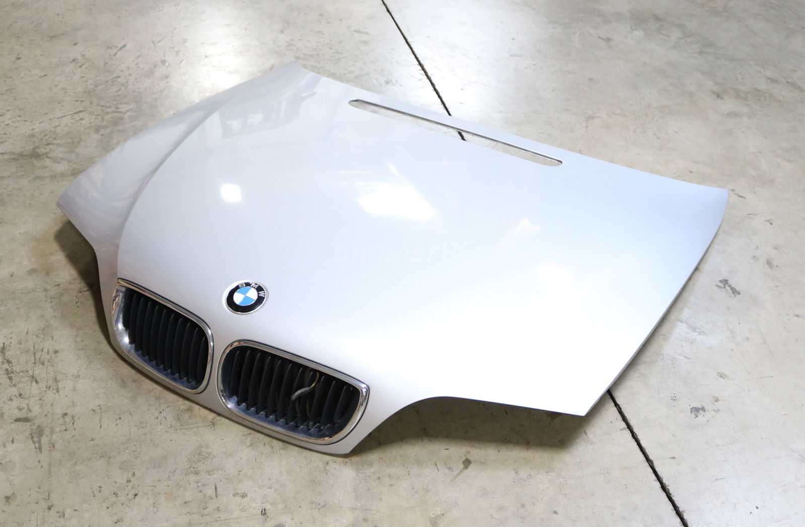 Picture   of BMW 41617042893 Engine Hood Bonnet E46 Sedan Touring Wagon Late for sale