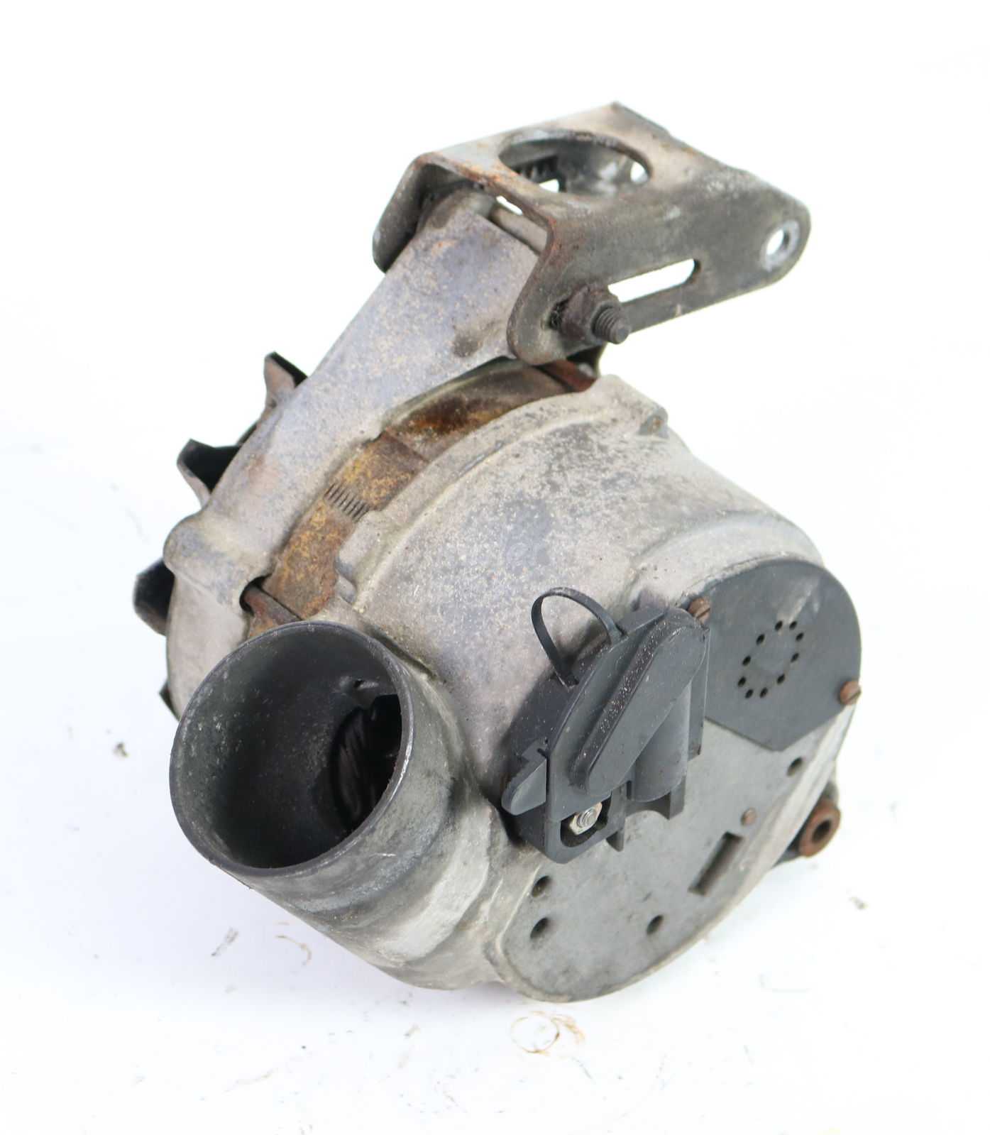 BMW E34 535i 140 Amp Bosch Engine Alternator E32 735iL M30 1988